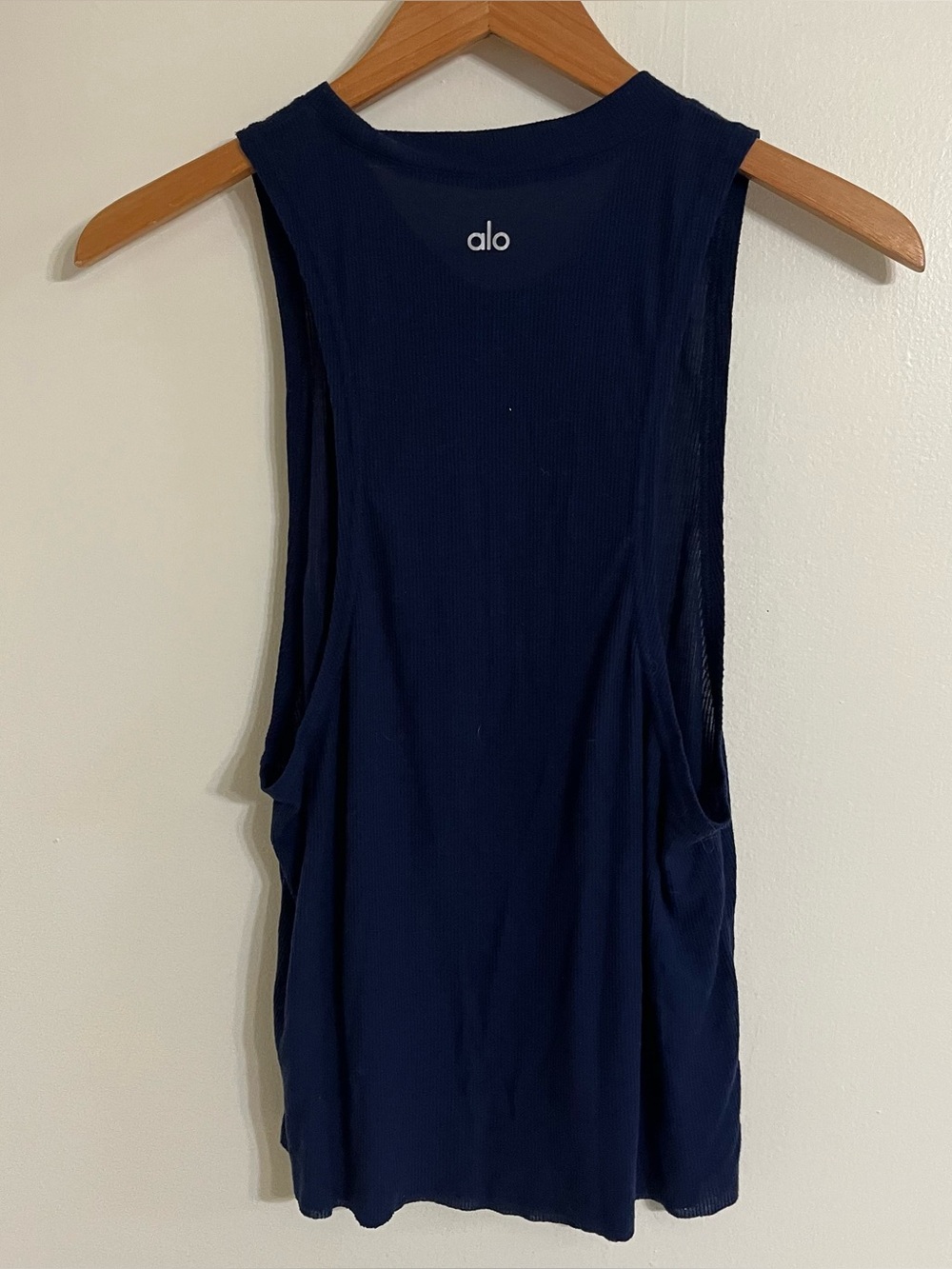 Alo navy muscle tank top S